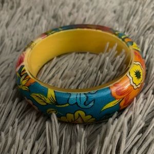 Floral bangle